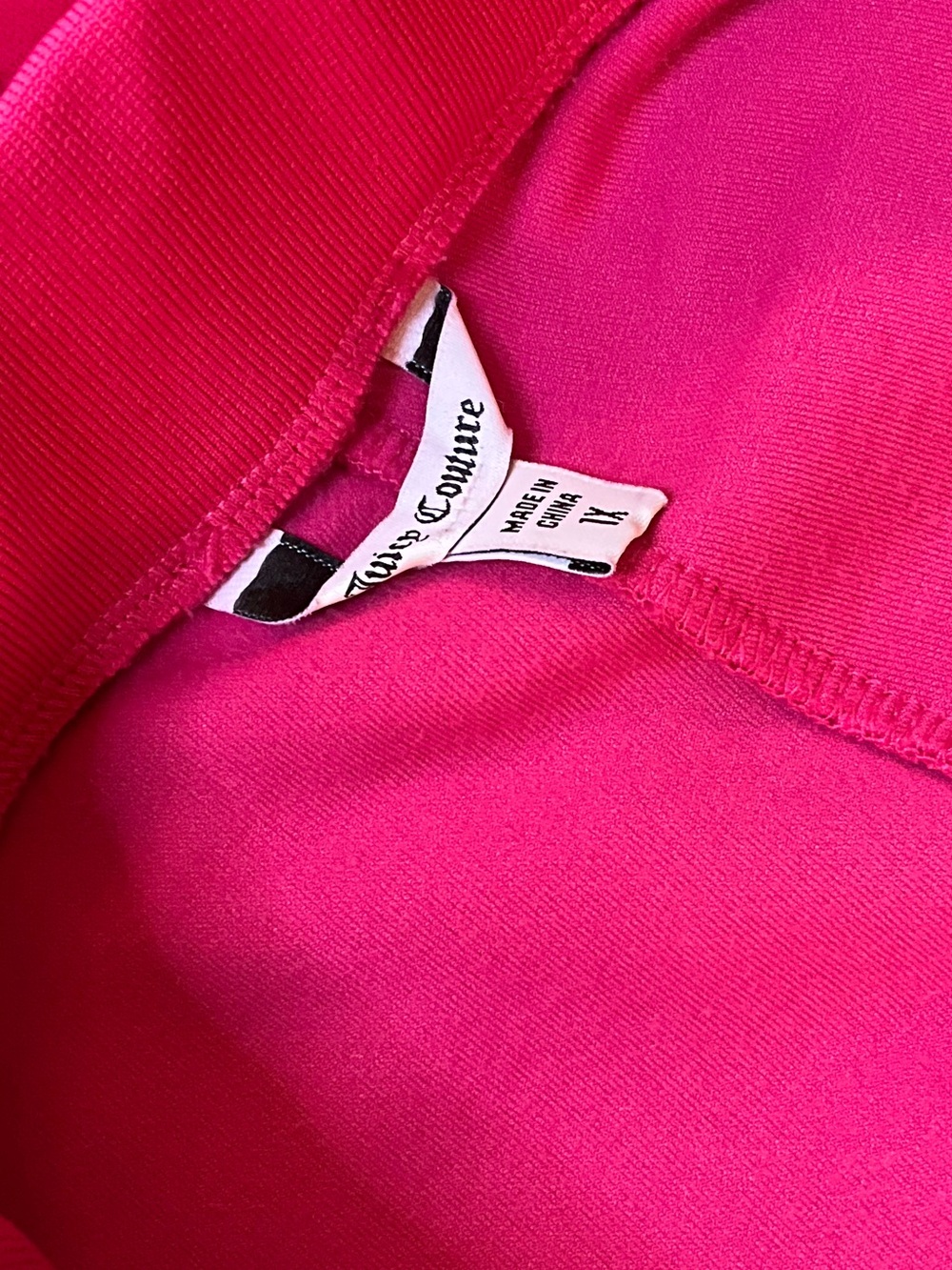 Juicy Couture Pink Velour Tracksuit Set - Rhinestone Gothic Back Logo - Size 1X - Picture 16 of 16